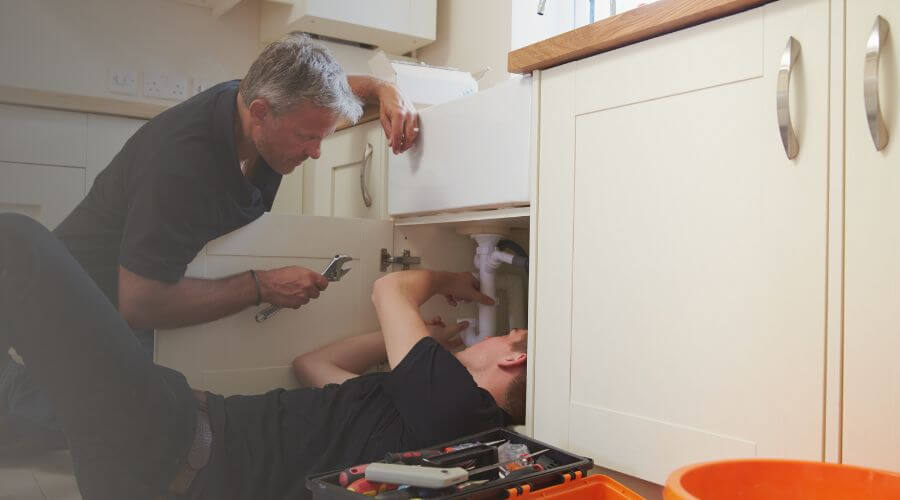 Professional burst pipe repair services in Davilla, TX